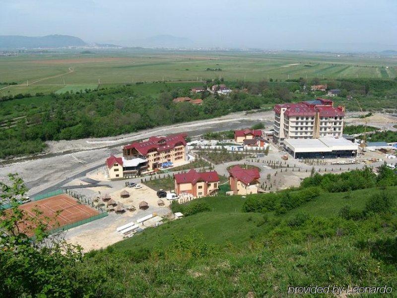 Grand Hotel Perla Ciucasului Tărlungeni Exterior photo